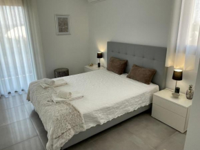Salinas House T3
